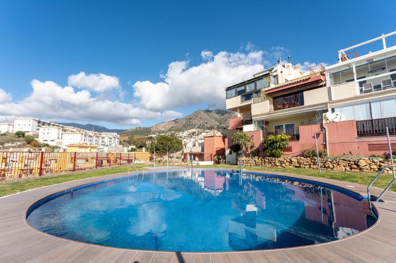 Beachside Retreat With Private Terrace Benalmádena Exterior foto