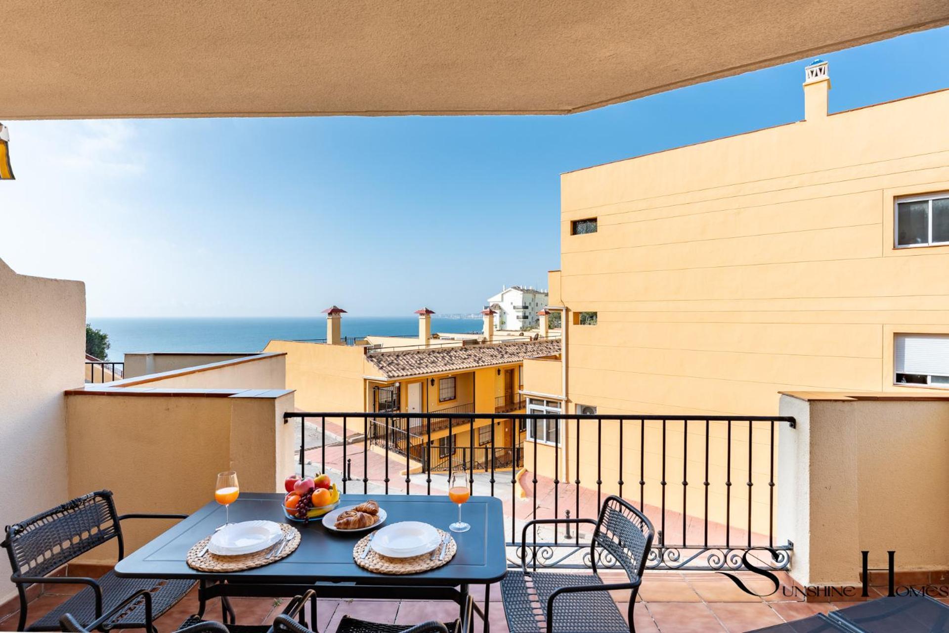 Beachside Retreat With Private Terrace Benalmádena Exterior foto